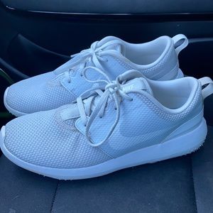 Nike Roche Golf Shoes